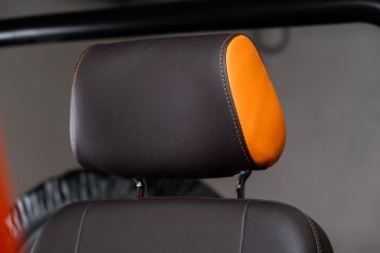 2A-043-Vintage-Mercedes-GWagon-MagmaBeamOrange-070837