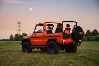 2B-009-Vintage-Mercedes-GWagon-MagmaBeamOrange-070837