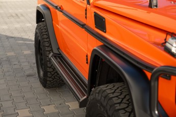 2B-029-Vintage-Mercedes-GWagon-MagmaBeamOrange-070837