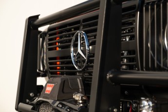 2B-035-Vintage-Mercedes-GWagon-MagmaBeamOrange-070837