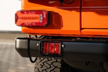 2B-046-Vintage-Mercedes-GWagon-MagmaBeamOrange-070837
