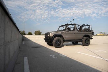 2B-001-Convertible-Mercedes-250GD-MonzaGray-092677