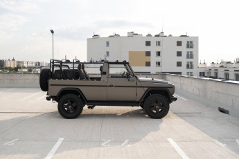 2B-006-Convertible-Mercedes-250GD-MonzaGray-092677