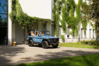 2B-006-Custom-Mercedes-GWagon-ChinaBlue-067167
