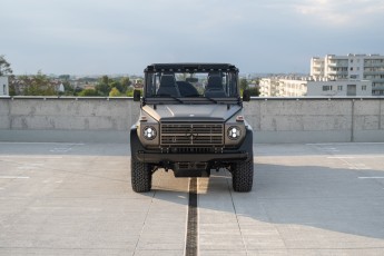 2B-013-Convertible-Mercedes-250GD-MonzaGray-092677