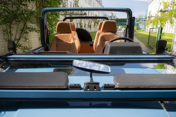 2B-018-Custom-Mercedes-GWagon-ChinaBlue-067167