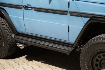 2B-024-Custom-Mercedes-GWagon-ChinaBlue-067167