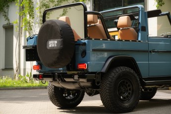 2B-037-Custom-Mercedes-GWagon-ChinaBlue-067167