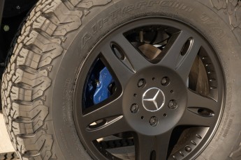 2B-046-Convertible-Mercedes-250GD-MonzaGray-092677