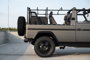 2B-051-Convertible-Mercedes-250GD-MonzaGray-092677