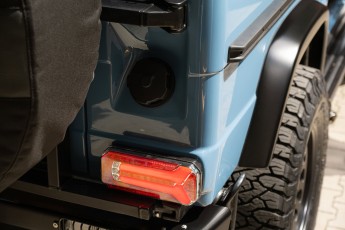 2B-052-Custom-Mercedes-GWagon-ChinaBlue-067167