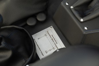 2B-066-Convertible-Mercedes-250GD-MonzaGray-092677