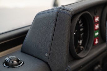 2B-073-Convertible-Mercedes-250GD-MonzaGray-092677