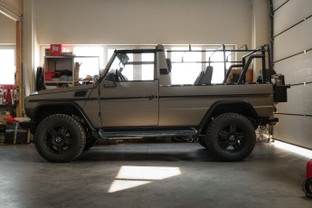 3-002-Convertible-Mercedes-250GD-MonzaGray-092677