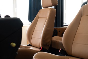 3-005-Custom-Mercedes-GWagon-ChinaBlue-067167