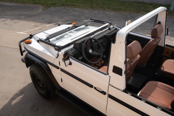 2B-020-Custom-Mercedes-GWagon-PolarWhite-070800