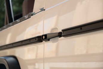 2B-036-Custom-Mercedes-GWagon-PolarWhite-070800
