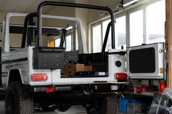 3-030-Custom-Mercedes-GWagon-PolarWhite-070800